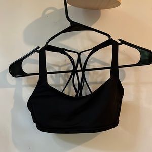Lululemon black sports bra size 4